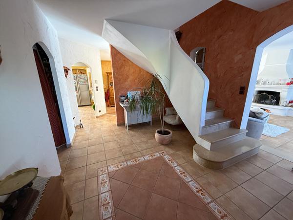 Maison 7 pièces 215.81 m2