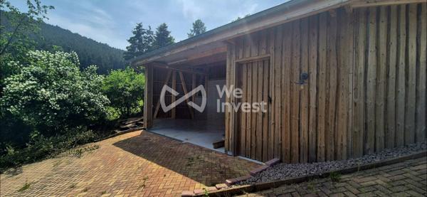 Maison rénovée avec vue panoramique et local indépendant