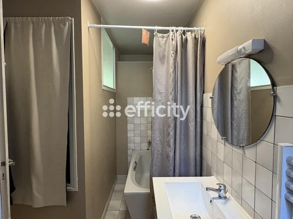 Appartement
         3 pièces
        - 62 m² Exclusivité 128 000 € *