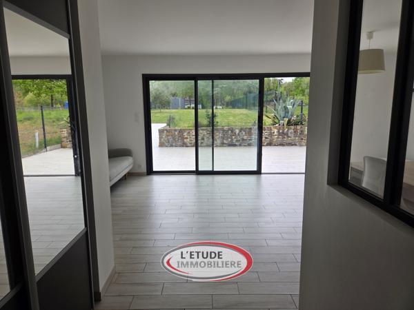 EXCLUSIVITE BOUGUENAIS BOURG : RT 2012 de qualité, 106 m² + terrasse et garage, au calme !