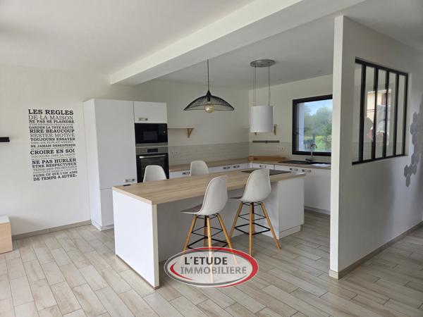 EXCLUSIVITE BOUGUENAIS BOURG : RT 2012 de qualité, 106 m² + terrasse et garage, au calme !