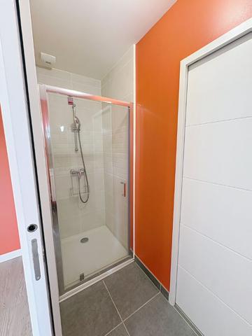 Maison contemporaine de plain-pied à louer aux Ponts-de-Cé, quartier Les Justices