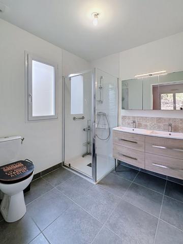 Maison contemporaine de plain-pied à louer aux Ponts-de-Cé, quartier Les Justices