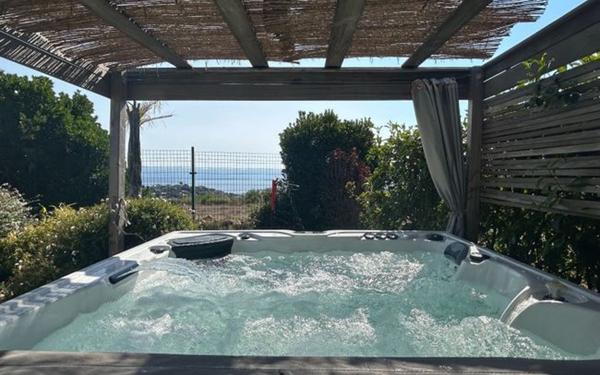 Maison à vendre    4 pièces • 150,95 m2 Alata