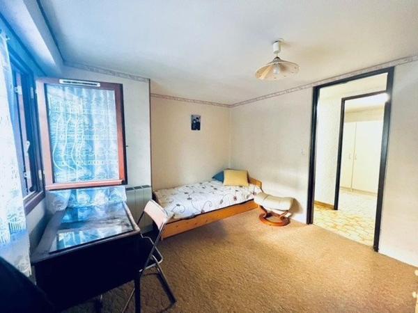 Maison T5 100 m2 avec jardin de 300 m2 et garage