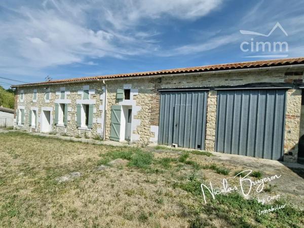 Ensemble immobilier avec revenu locatif – Le Fouilloux