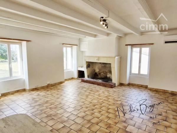 Ensemble immobilier avec revenu locatif – Le Fouilloux