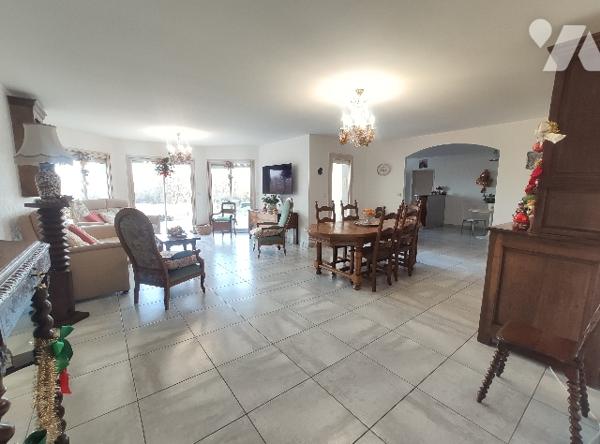 BELLERIVE / Al - Vue dominante
Belle VILLA T9 de plain pied T9  - JARDIN 2166 m² clôturé & Garage 2V