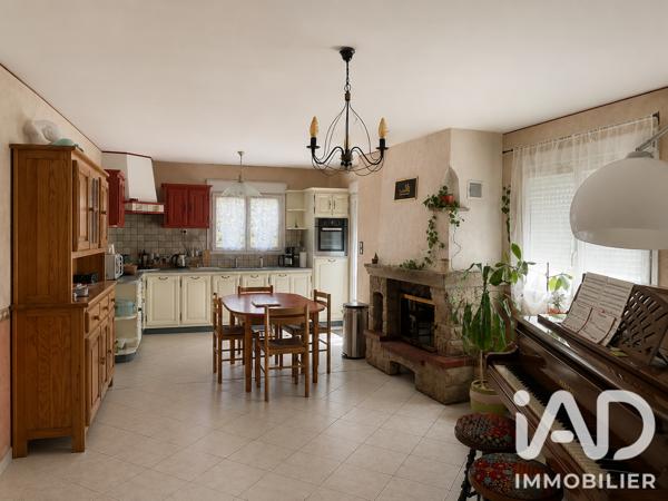 Maison à vendre 6 pièces 134 m² Segré-en-Anjou Bleu