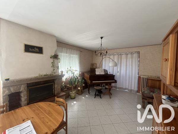 Maison à vendre 6 pièces 134 m² Segré-en-Anjou Bleu