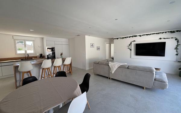 Maison à vendre    4 pièces •  Marguerittes