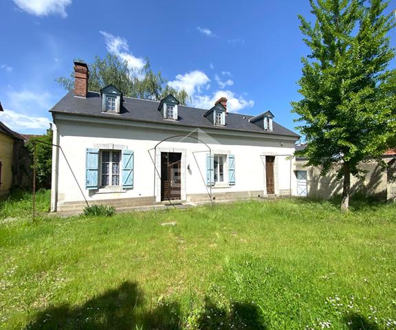 Rare en centre ville - Maison de caractère avec dépendances et jardin