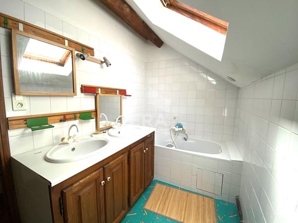 Rare en centre ville - Maison de caractère avec dépendances et jardin