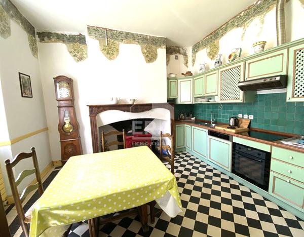 Rare en centre ville - Maison de caractère avec dépendances et jardin