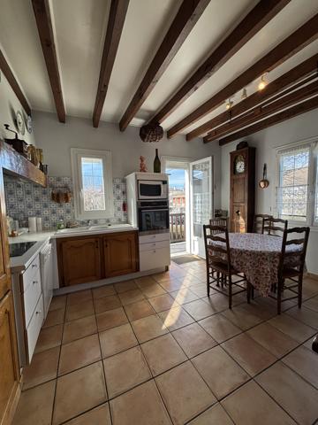 Maison 8 pièces AURILLAC (15) avec jardin et grand espaces d