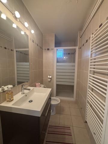 Maison 8 pièces AURILLAC (15) avec jardin et grand espaces d
