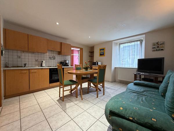 Immeuble - 8 pièces - 190 m²