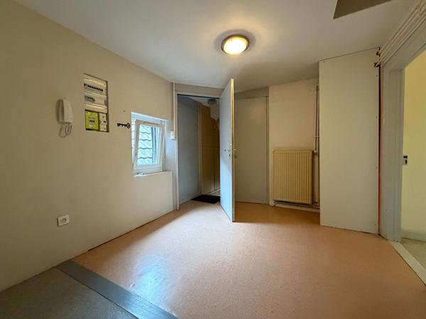 Immeuble - 8 pièces - 190 m²