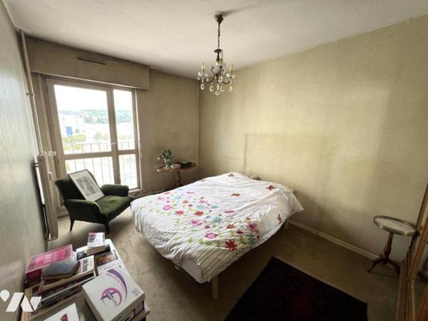 Appartement de type T4 en résidence