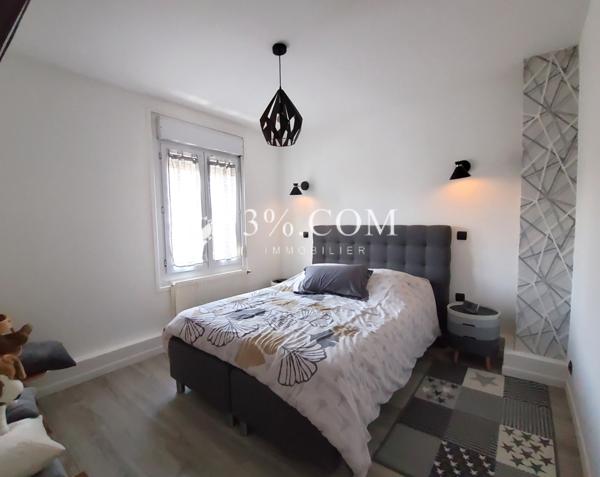 Maison 4 pièce(s) 1 chambre(s) 60 m²