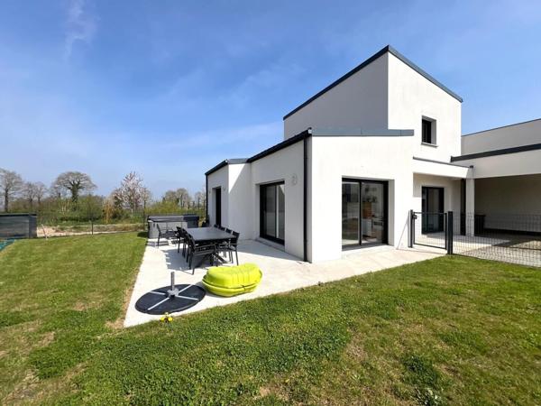 Maison récente lumineuse et fonctionnelle à Laillé