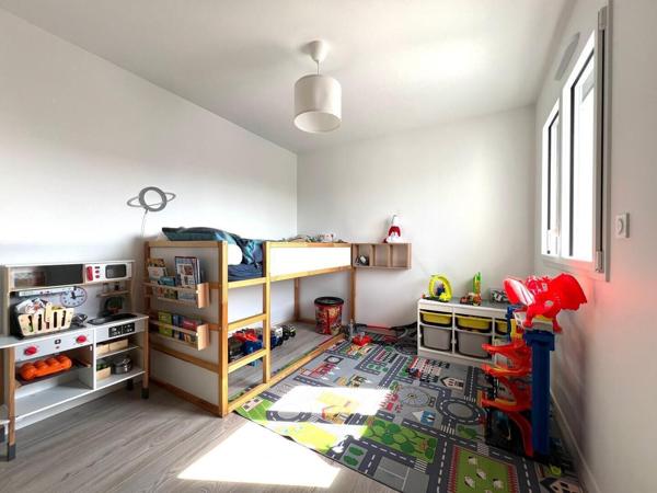 Maison récente lumineuse et fonctionnelle à Laillé