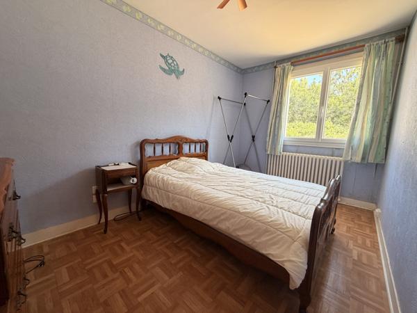 Maison
                                                                                                                                                                                                                                                                                                                        4 pièce(s)                                                                                                                                                                                                          3 chambre(s)                                                                                                                                                                                                          100  m²