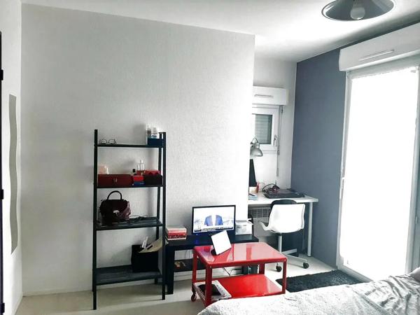 STUDIO MEUBLE DE 18 M2 AVEC TERRASSE PRIVATIVE
