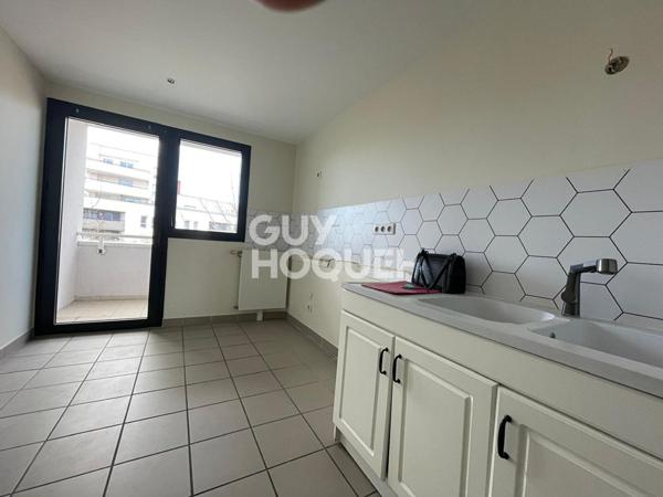 GRESILLES (Place Galilée) GRD T4 AVEC GARAGE