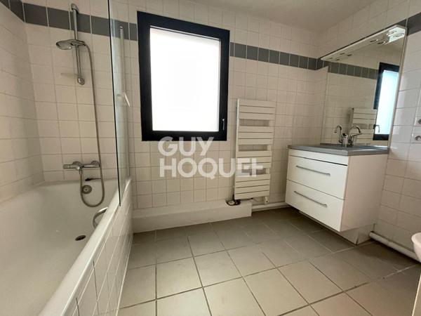 GRESILLES (Place Galilée) GRD T4 AVEC GARAGE