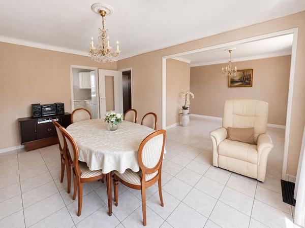 Maison de plain-pied, agrandissement possible, grand terrain