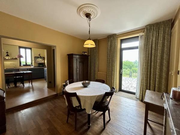 maison bourgeoise - 2 chambres avec garage, jardin et parkin