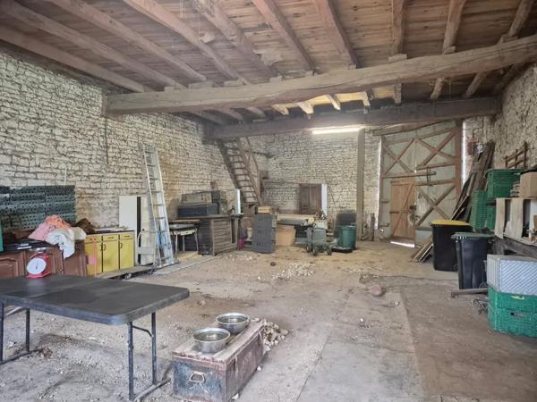 Maison de Maître Charentaise du XIXe siécle avec dépendances