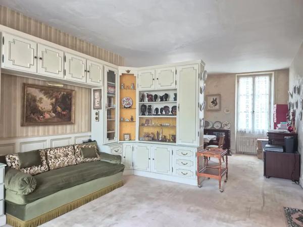 Maison de Maître Charentaise du XIXe siécle avec dépendances