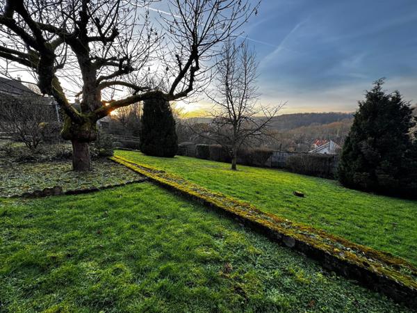 Maison avec Garage et Dépendances