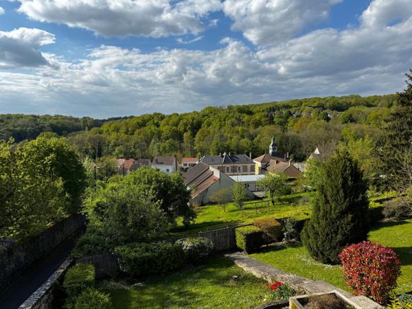 Maison avec Garage et Dépendances