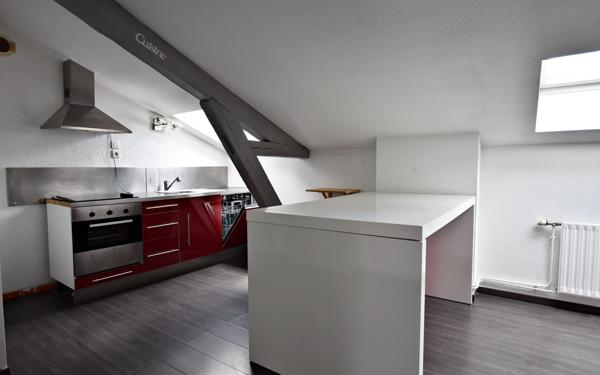 Appartement à vendre    3 pièces • 63 m2 Roanne