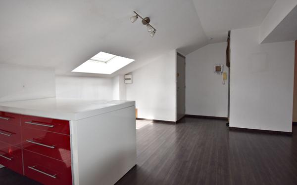 Appartement à vendre    3 pièces • 63 m2 Roanne