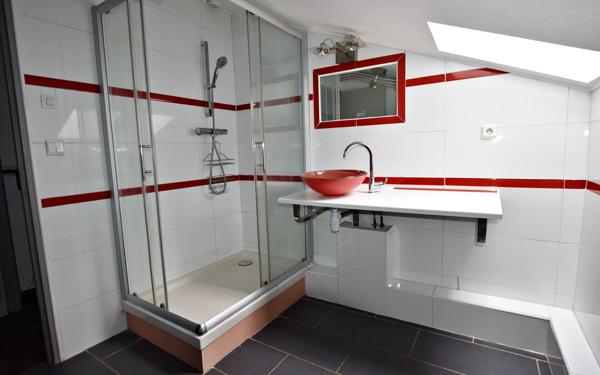 Appartement à vendre    3 pièces • 63 m2 Roanne