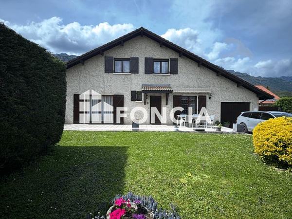 À vendre Maison 5 pièces 131 m² - La Terrasse 38660