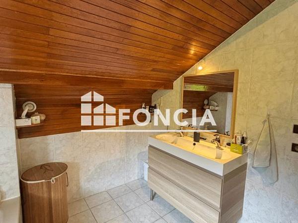 À vendre Maison 5 pièces 131 m² - La Terrasse 38660