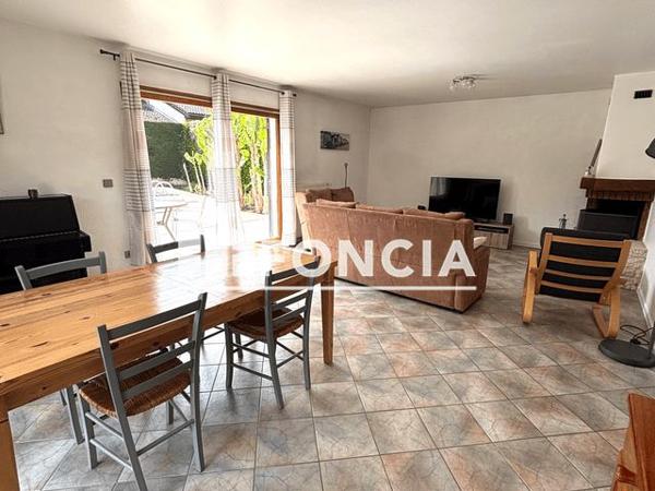 À vendre Maison 5 pièces 131 m² - La Terrasse 38660