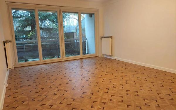 Appartement à louer    3 pièces • 73,37 m2 Antony