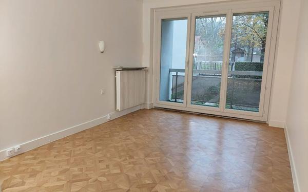 Appartement à louer    3 pièces • 73,37 m2 Antony