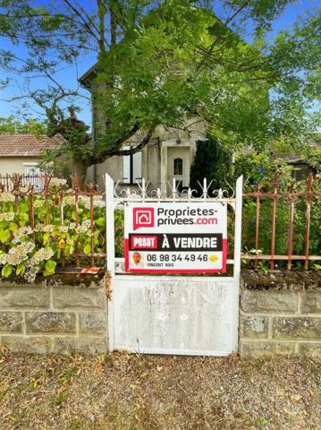 Charmante maison de village à Chezal-Benoît de 99 m2 3 chambres, dépendances et terrain