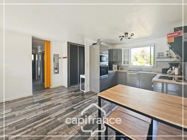 Maison de plain-pied 94 m² habitable,3 chambres, un bureau,sans vis-à-vis, tout à pied, prêt à vivre, jardin, garage