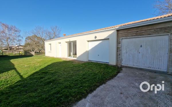 Maison à vendre    3 pièces •  Sainte-Gemme