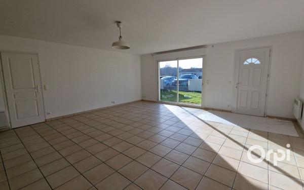 Maison à vendre    3 pièces •  Sainte-Gemme