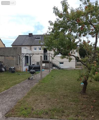 Maison de ville à vendre à La Flèche dans la Sarthe (72200), ref : 398   
la fleche