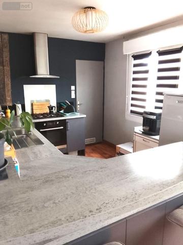 Maison de ville à vendre à La Flèche dans la Sarthe (72200), ref : 398   
la fleche